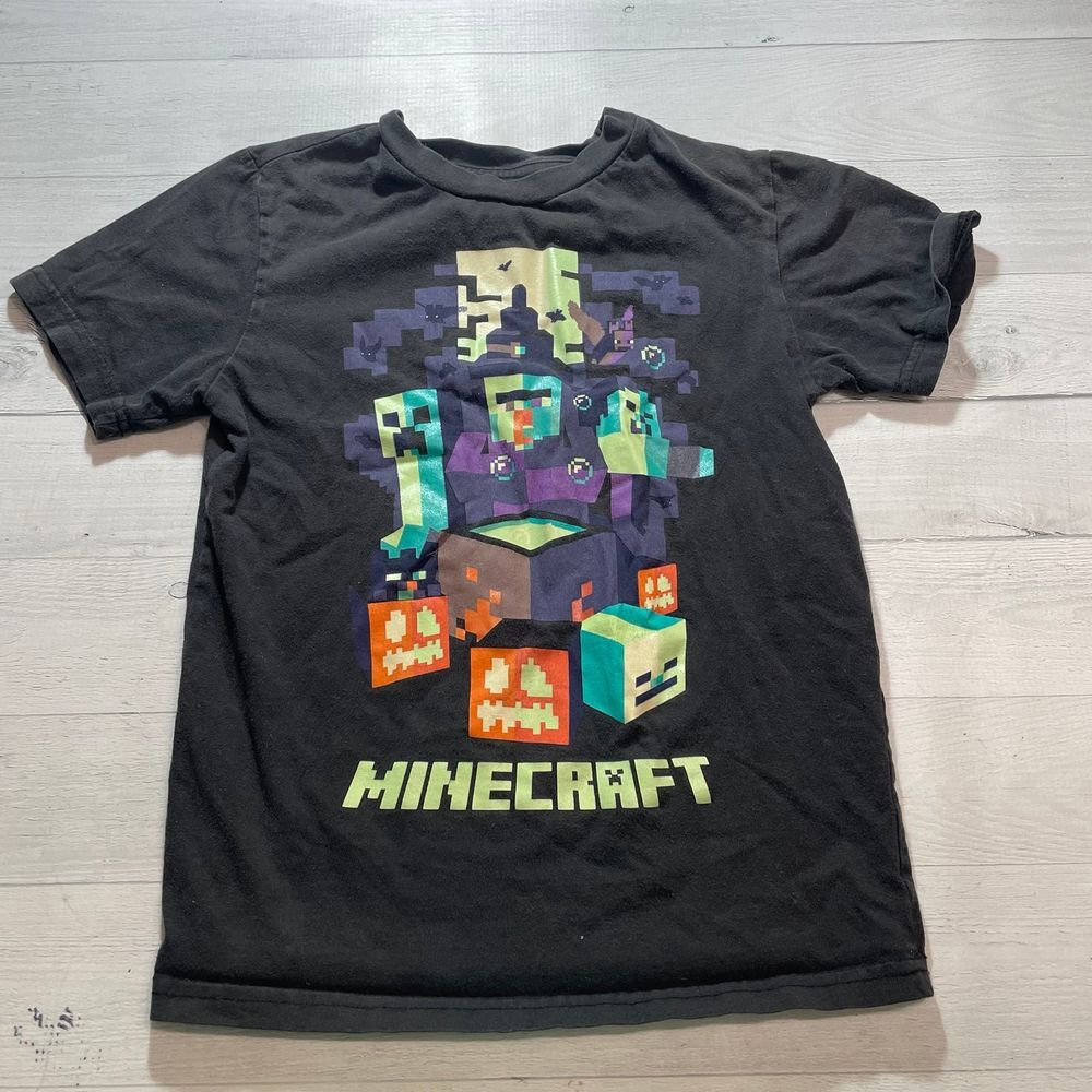 Minecraft halloween kids shirt youth small